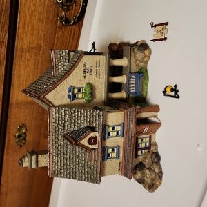 New England Village Series Red Fox Inn